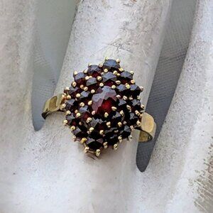 Vintage Solid 14K 585 Yellow Gold Czech Rose Cut Bohemian Garnet Cluster Ring